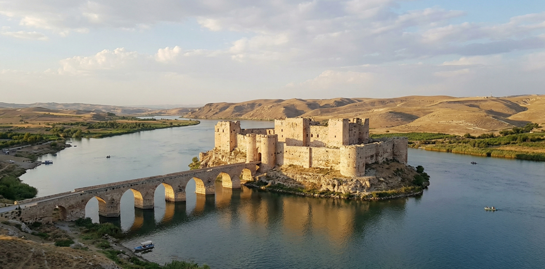 Najm Castle: The Historic Fortress Near Manbij in Syria