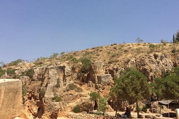 Deir Atiyah town Qalamoun